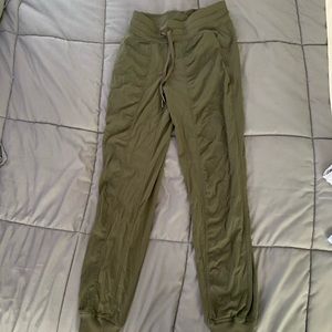 lululemon green loungepants